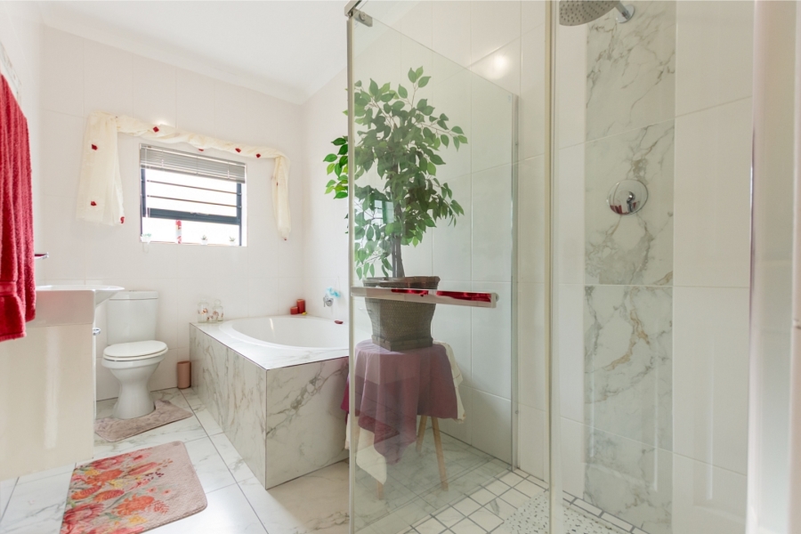 3 Bedroom Property for Sale in Atlantic Sands Private Estate Western Cape